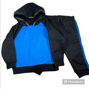 NWOT Black And Blue Fleece Hoodie And Jogger Set Size 18M